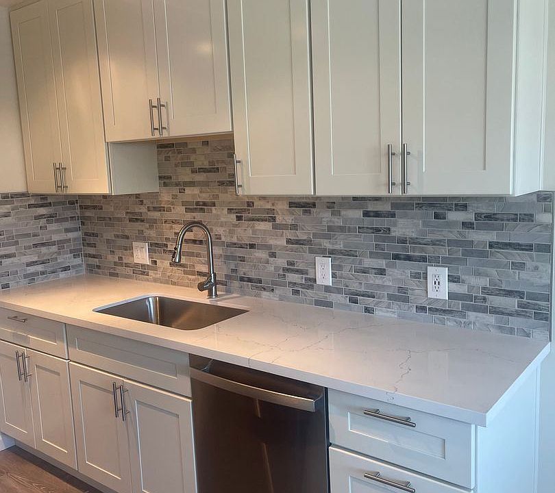 1st image of 3381 Monroe St #7
