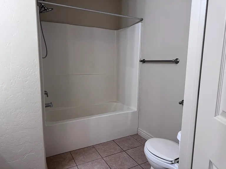 580 S Center St #7 — Photo 12