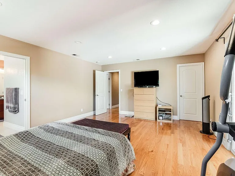 12371 Saraglen Dr — Photo 14