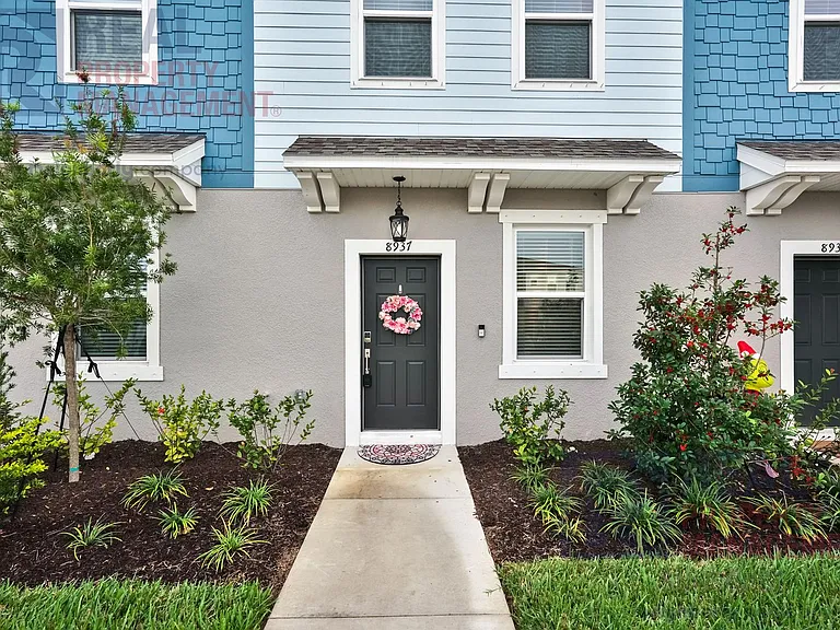 8937 Daybreak St — Photo 1