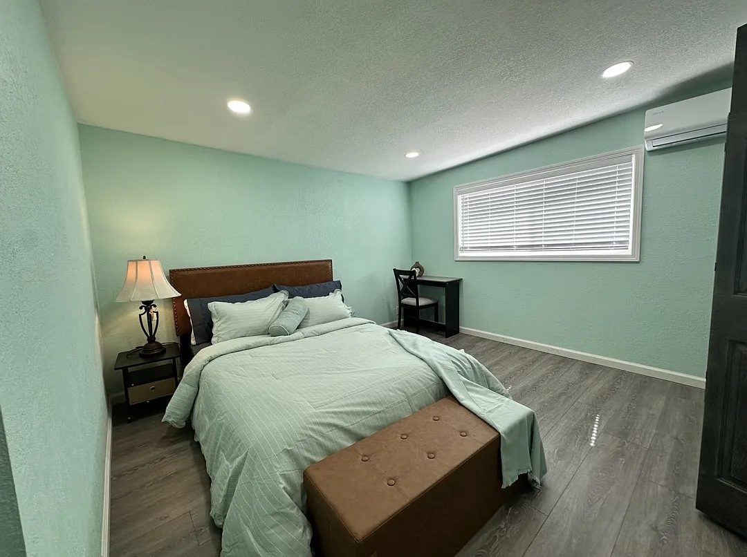 4 bed, 1980 sqft, $3,900 — Photo 3