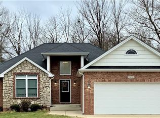 3050 Braeburn, Columbus, IN