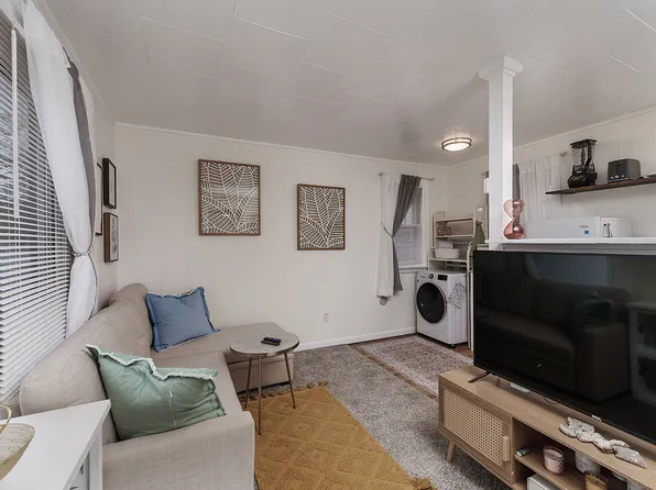 1715 3rd St W, Billings, MT 59101