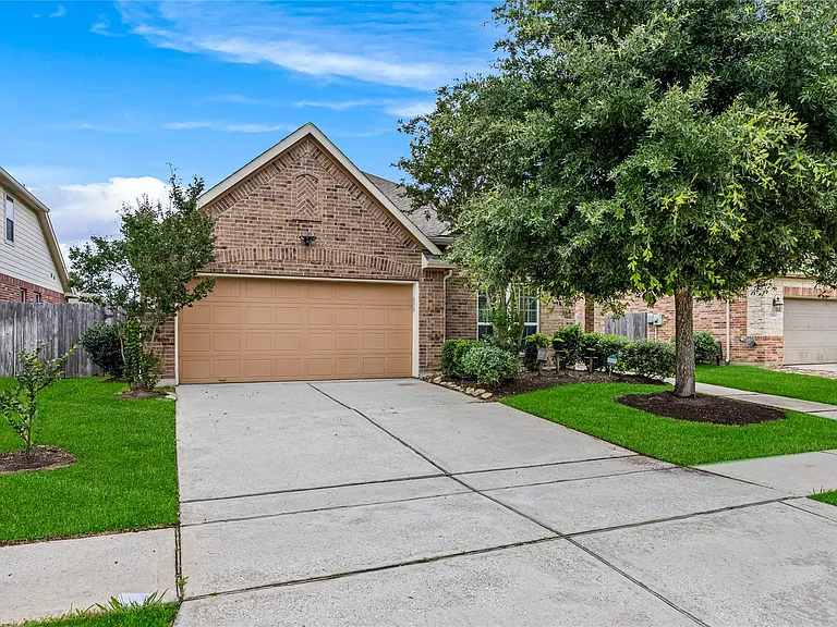 7030 Villa Mountain Ln — Photo 2