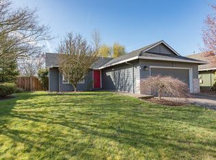 1412 Meadowlawn Pl, Molalla, OR 97038