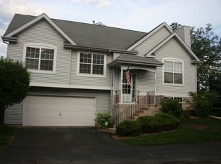 17461 Teton Cir, Lockport, IL 60441