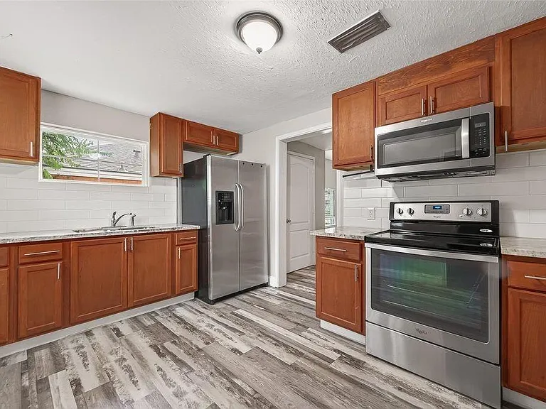 1511 Scharpe St #2 — Photo 5