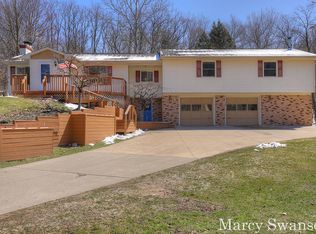 2866 Pettis Ave NE, Ada, MI 49301