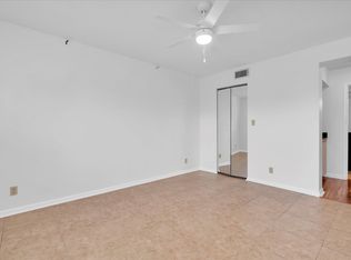 6000 Bahia Del Mar Cir APT 132, Saint Petersburg, FL 33715