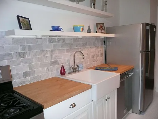 Sold by REMAX Elite | media 14