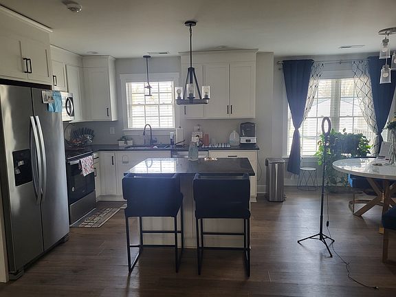 5th image of 5015 Sterling Rd