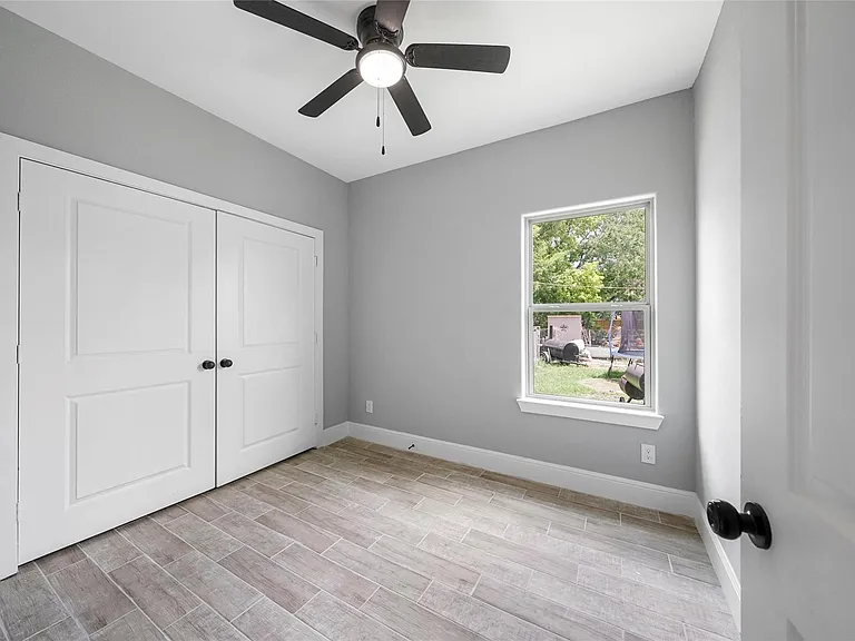 4205 Elmwood St #B — Photo 20