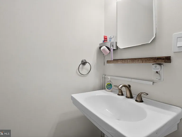 4739 Smick St — Photo 24