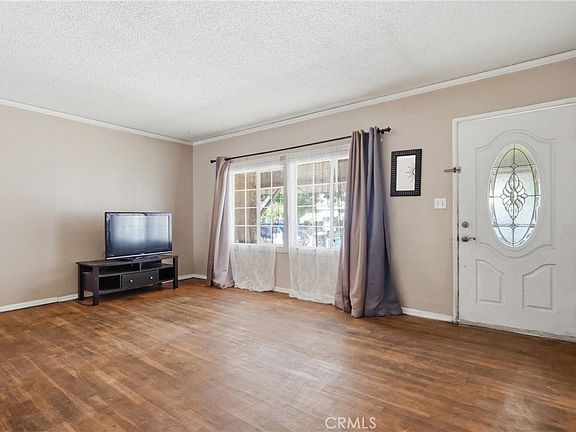 3rd image of 14429 Painter Ave