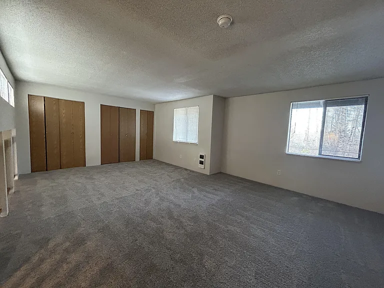 Lake Chalet — Photo 22