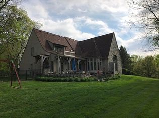 5700 Mission Dr, Mission Hills, KS 66208