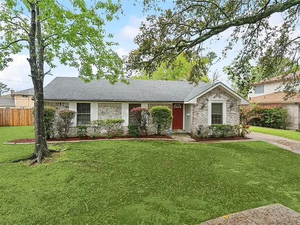 2311 Easter Ln, New Orleans, LA 70114