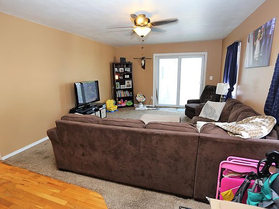 4th image of 410 N Lakeview Ave
