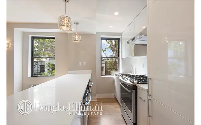 Rented by Douglas Elliman | media 7