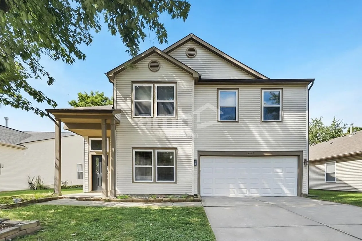 3 bed, 2.5 bath, 2152 sqft, $2,300 — Photo 1