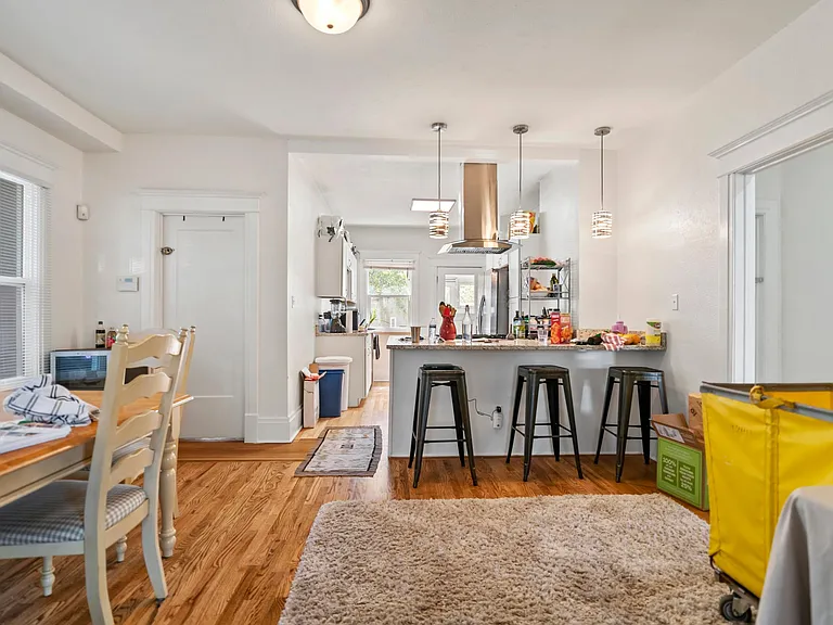 311 E San Rafael St — Photo 6