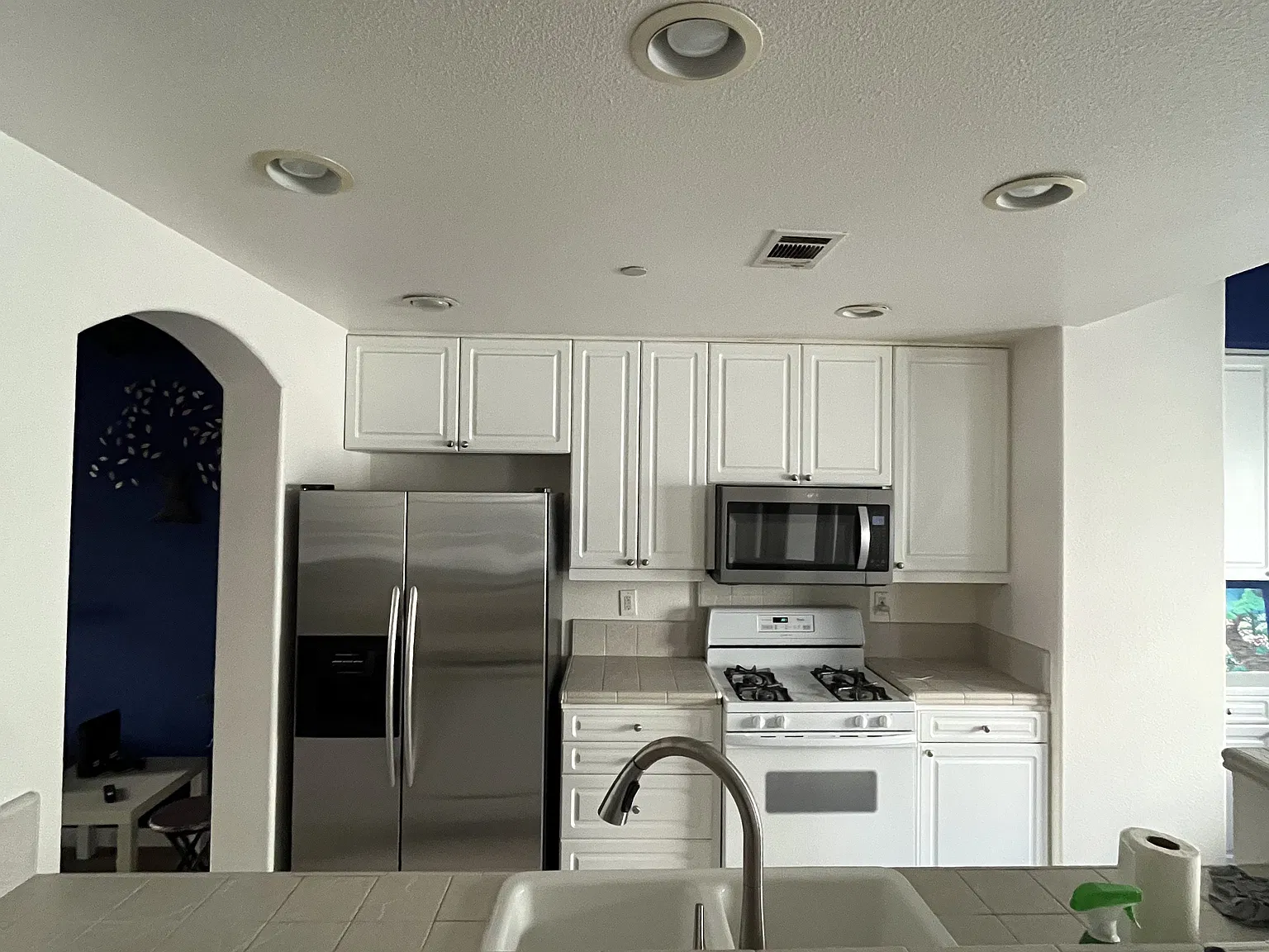 3 bed, 3.5 bath, 1534 sqft, $4,995 — Photo 2