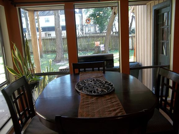 3rd image of 3518 Park Point Dr.
