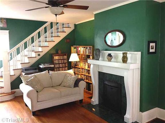 4th image of 414 Hillside Dr