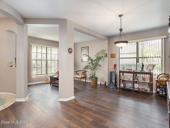 5th image of 4130 Millicent Cir