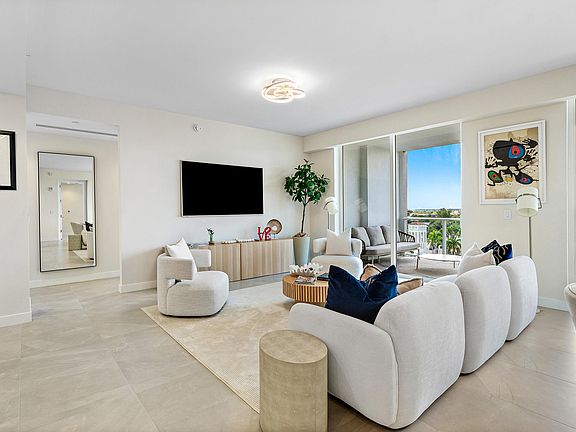 3rd image of 220 SE Mizner Blvd #810