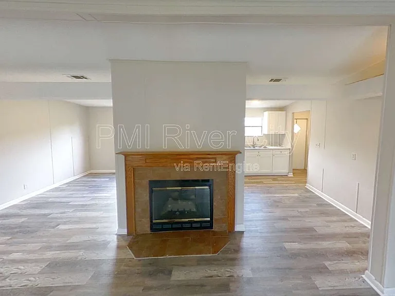 12556 Palmetto St — Photo 4