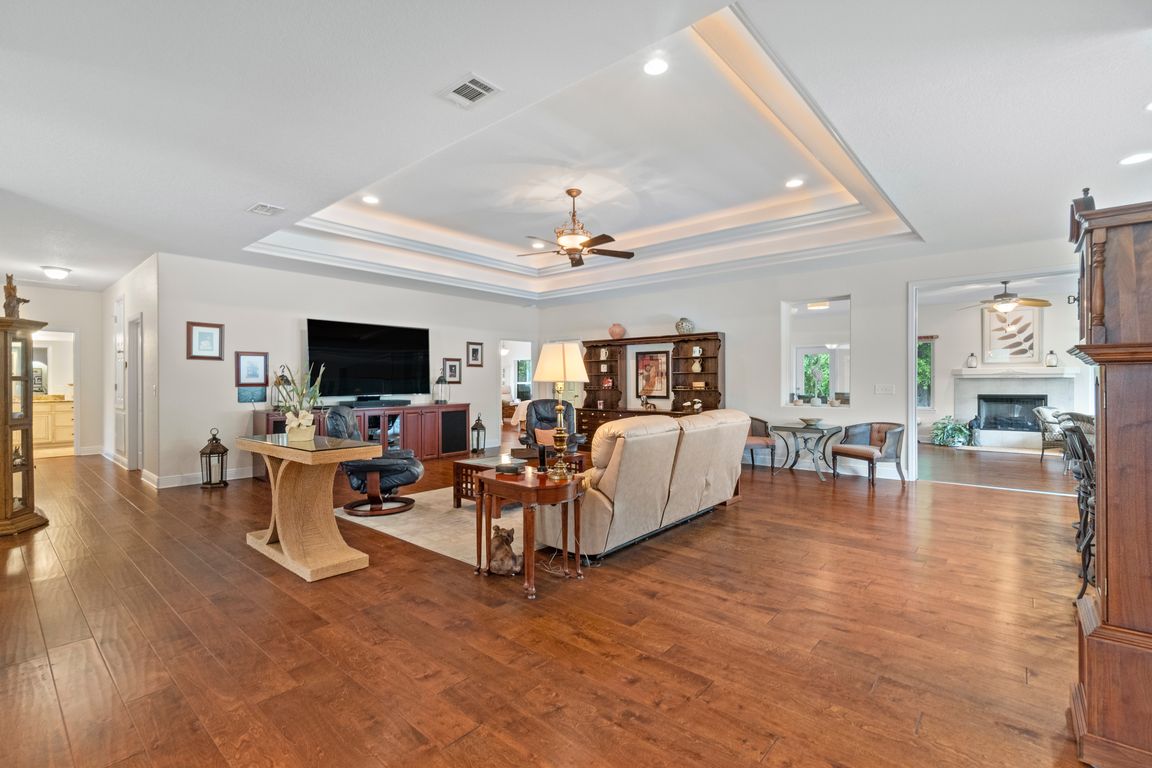 next background image