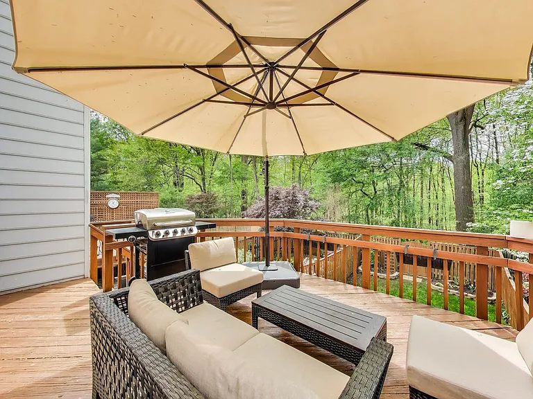 13630 Cedar Creek Ln — Photo 27