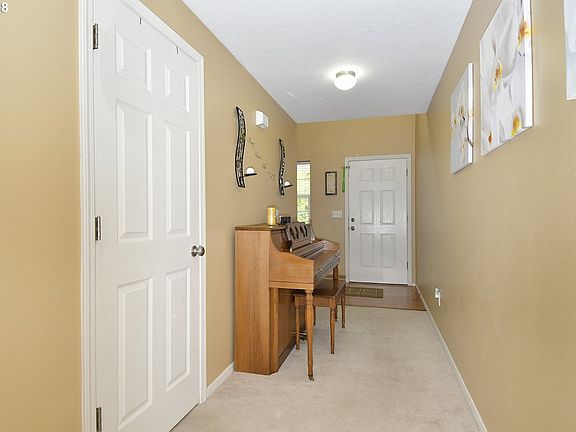 3rd image of 12515 NE 26th St