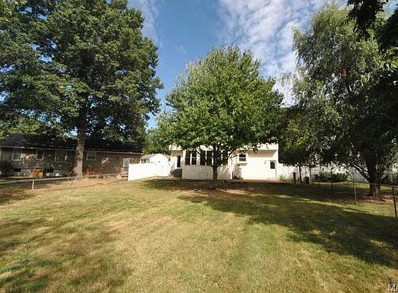5th image of 925 Bluebonnet Ct