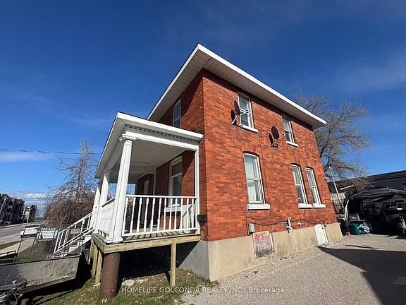 2nd image of 109 Elgin St