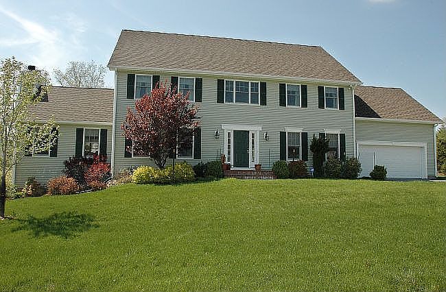 One Kelly Court