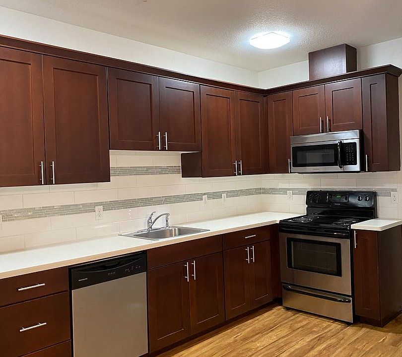 1st image of 7128 N Richmond Ave APT 4