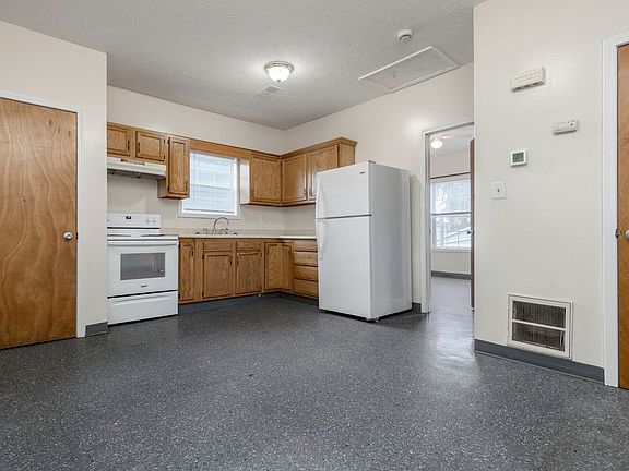 2nd image of 707 M St