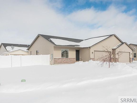 4th image of 3871 E Marble Dr
