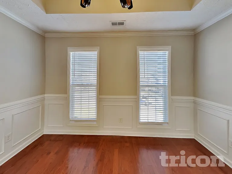 3479 Melrose Dr — Photo 5