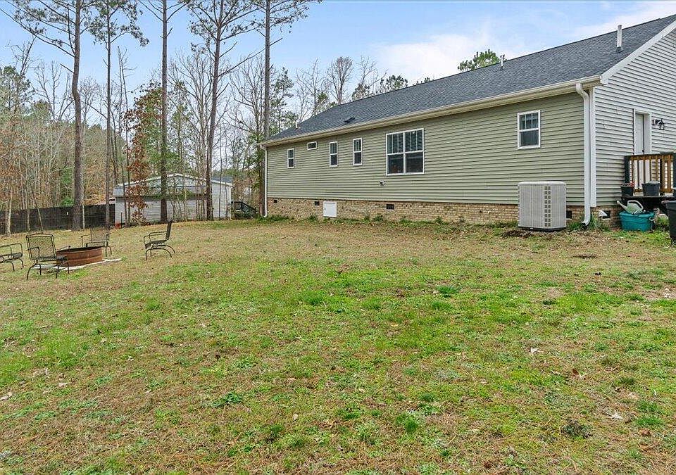 1st image of 160 N Ridge Dr