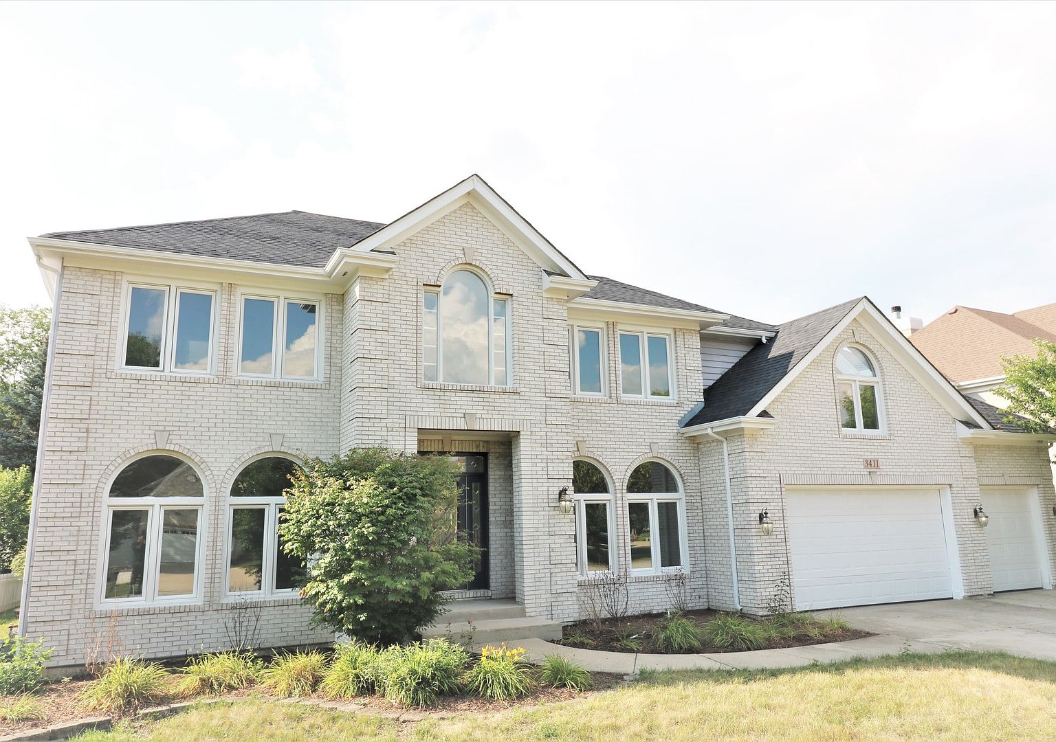 3411 Scottsdale Cir