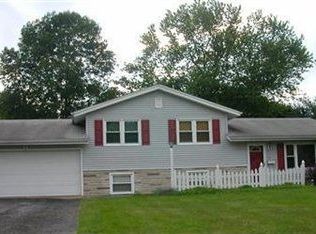4032 Shelbourne Dr, Youngstown, OH 44511