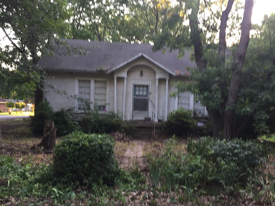 1st image of 2413 Rosewood St