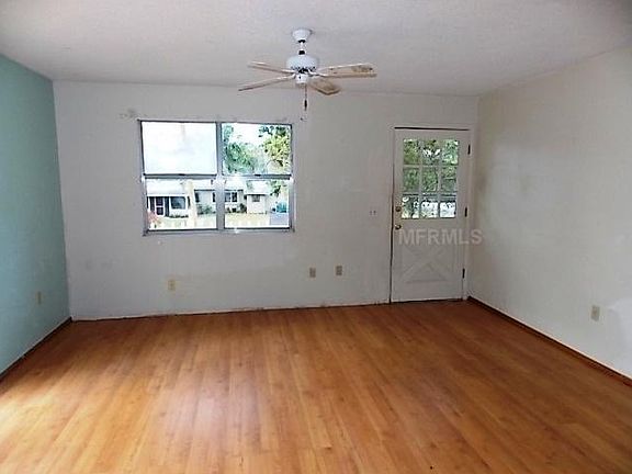 4th image of 2035 2nd Ave