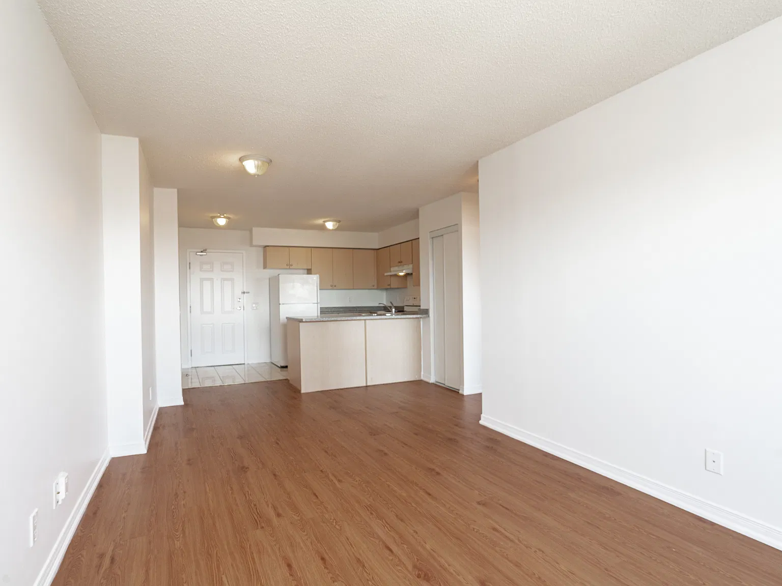 333 Sidney Belsey — Photo 4