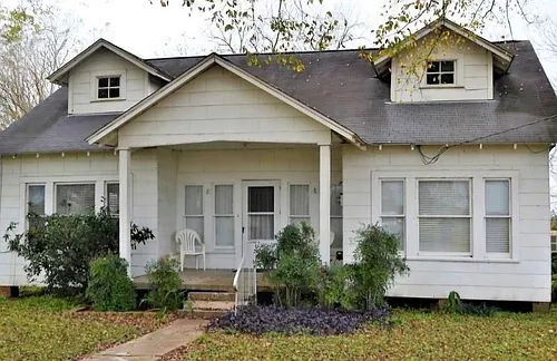 2223 County Road 107 Photo 1