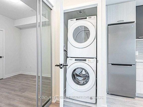 5th image of 2306 Saint Clair Ave W #502