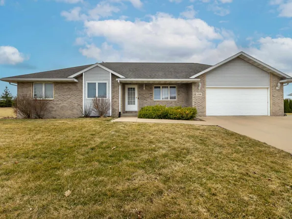 2501 Amber Ridge Dr, Asbury, IA 52002